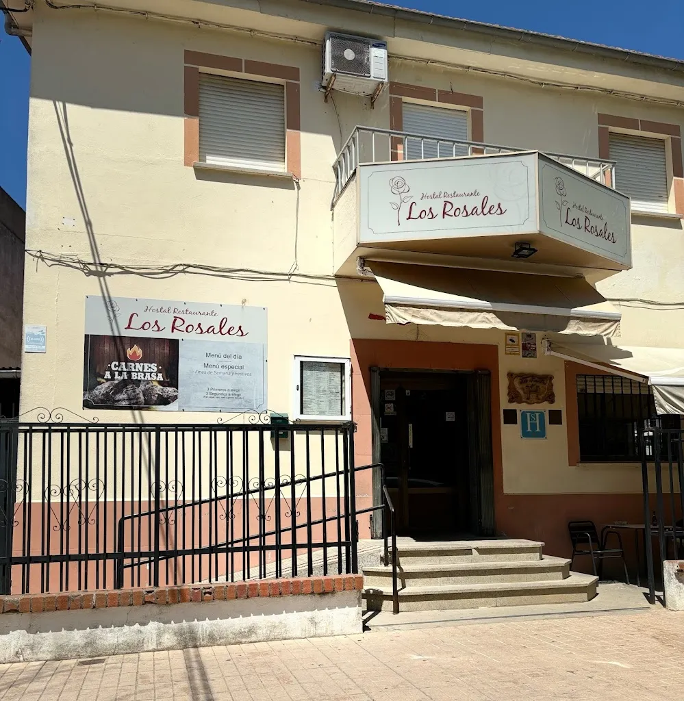 Hostal Restaurante Los Rosales Restaurant in Malpartida de Plasencia