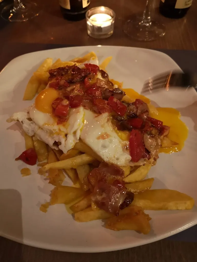 Richard Williams_La Mafia se sienta a la mesa_Malpartida de Plasencia_review