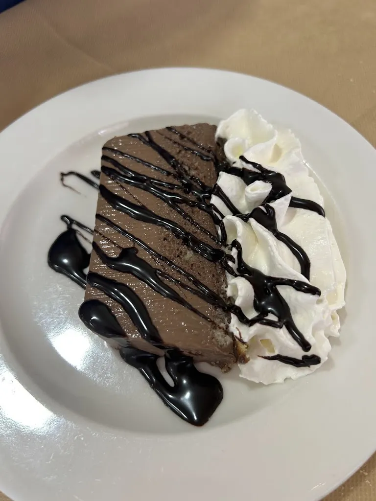 Restaurante Primero de Mayo_Miajadas_slider_image_2