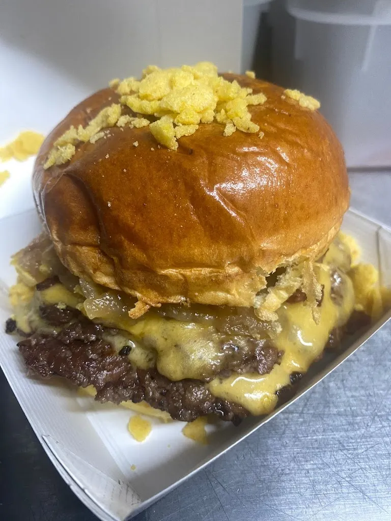 Santiago Garcia_Brutal Burger_Miajadas_review
