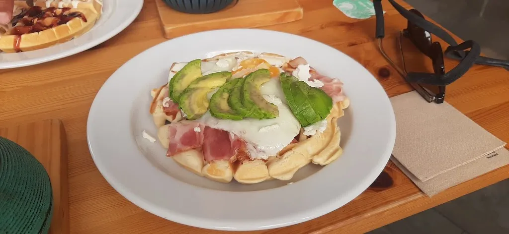 Guilherme Pedrosa_El jardín de la galleta Miajadas_Miajadas_review