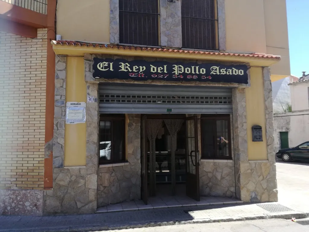 EL REY DEL POLLO ASADO restaurant in Miajadas