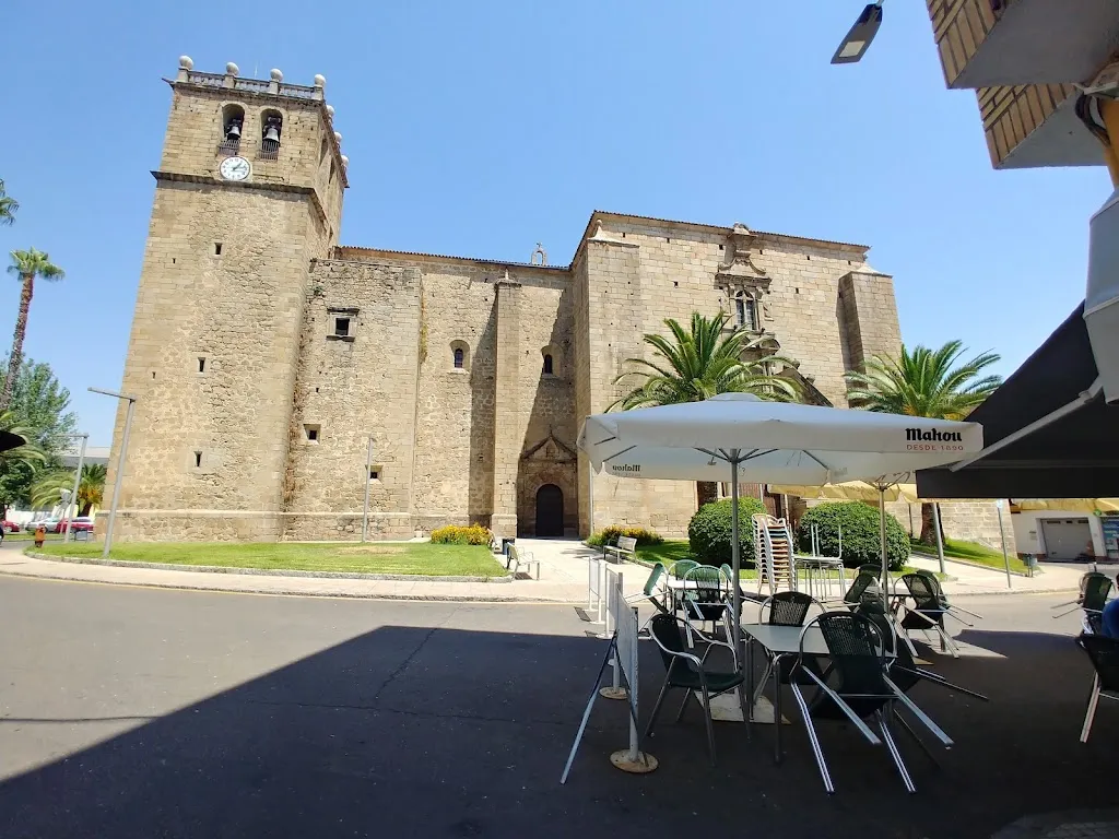 Bar Cafeteria Santiago_Miajadas_slider_image_2