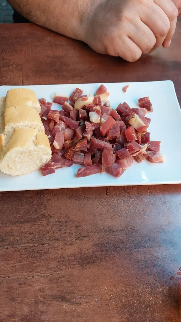 Jose Blazquez_Bar La Barrika_Navalmoral de la Mata_review