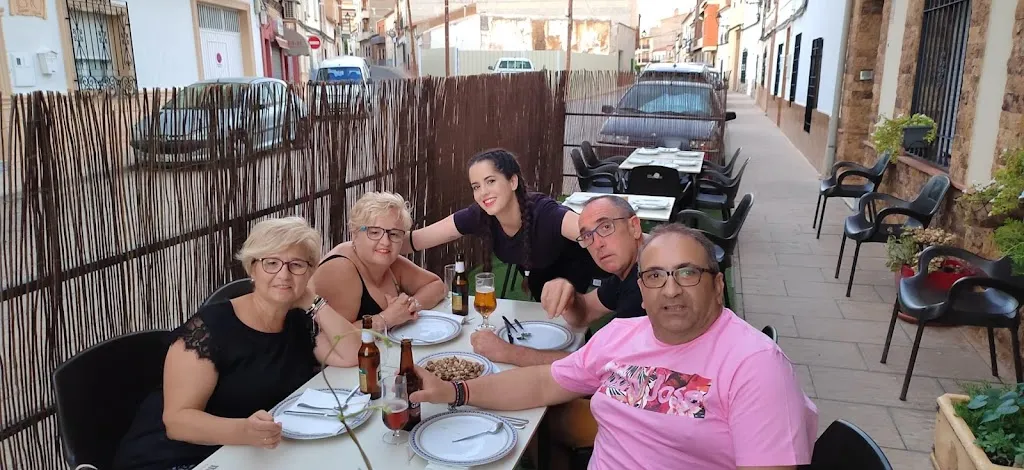 Charo Sanchez Fernandez_Restaurante El Retiro_Balazote_review