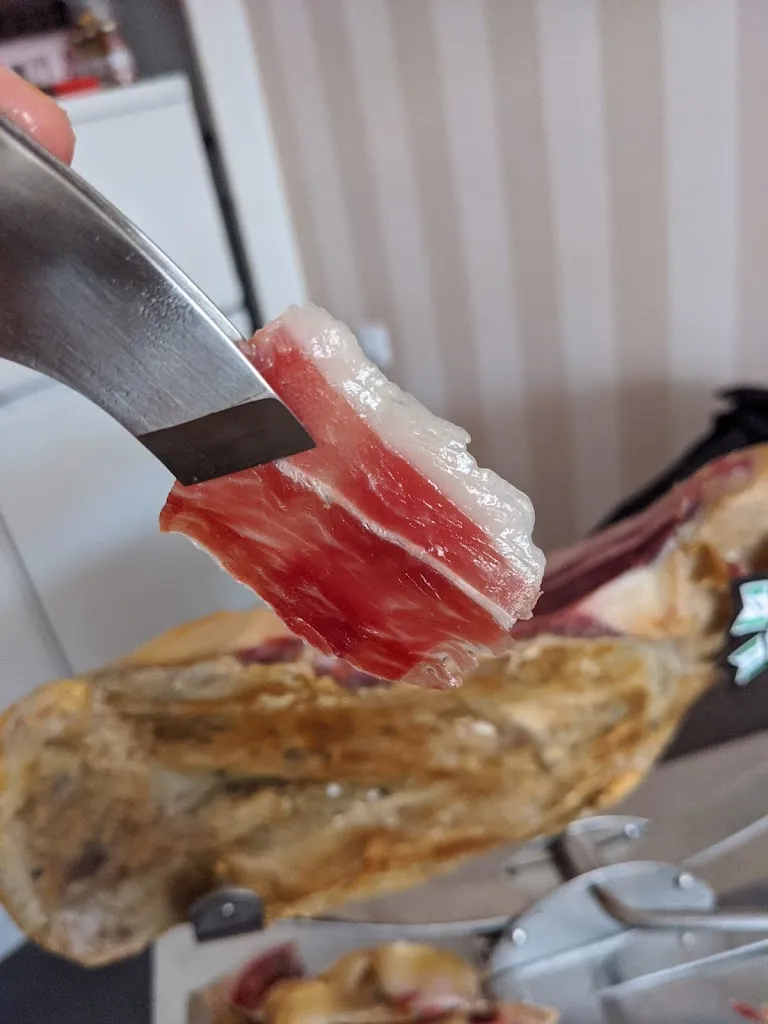 Adrià Sánchez Caballé_Jamones Antonio Caravaca_Montánchez_review