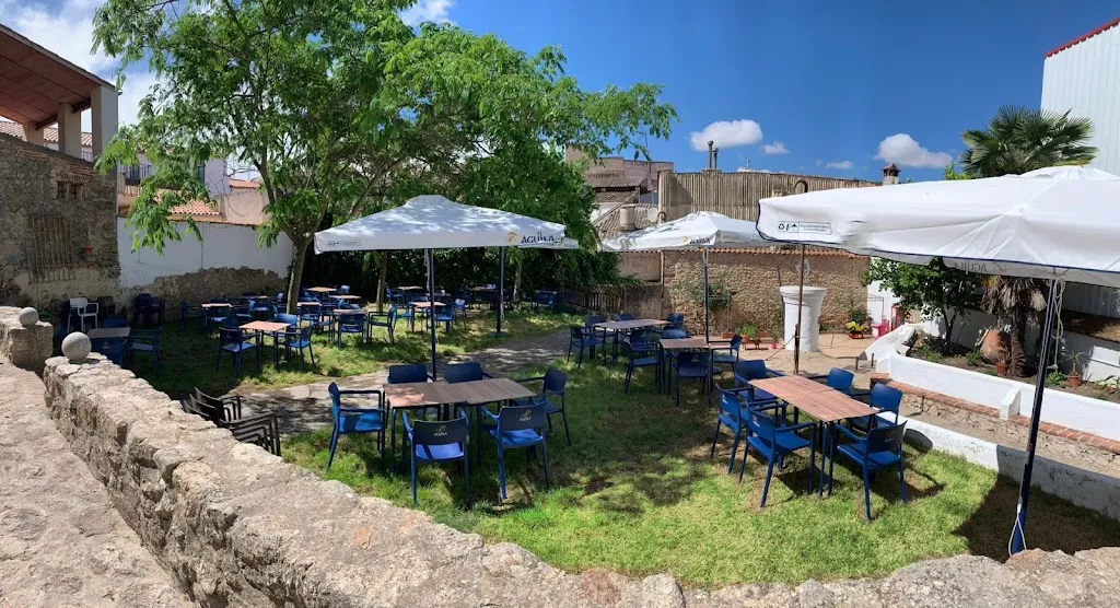 Restaurante Jardín Montanera_Montánchez_slider_image_2