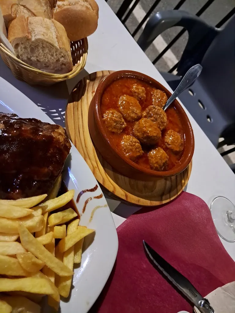 Menu_Café bar~restaurante los latinos_Navaconcejo_immagine_3