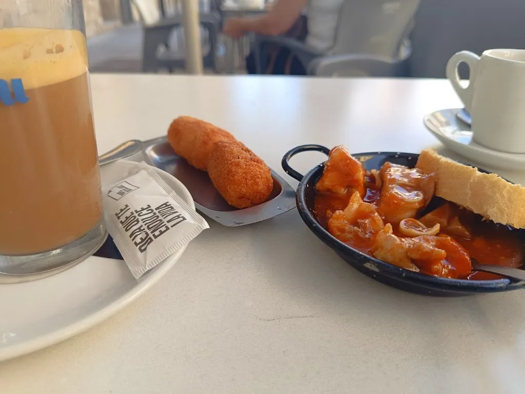 Badajoz Badajoz_Café bar~restaurante los latinos_Navaconcejo_recensione