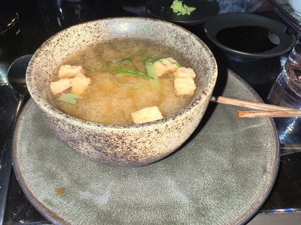 Leonid Belkind_Isa Restaurant & Cocktail Bar_Ares_review