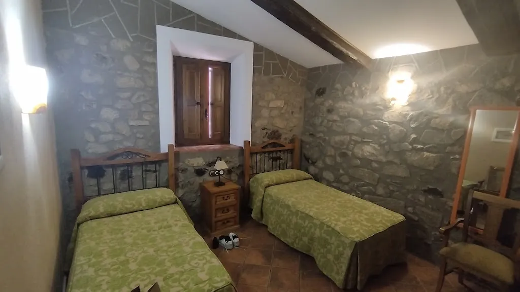 Casa Rural La Chimenea_Navas del Madroño_slider_image_2