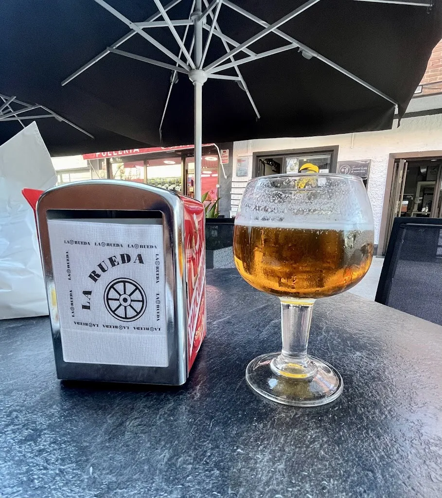 Restaurante Cervecería La Rueda_Oliva de Plasencia_slider_image_3