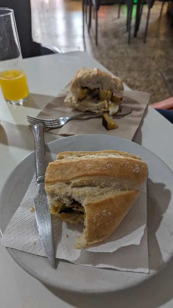 Menu_Hostal Restaurante el Avión_Oliva de Plasencia_immagine_5