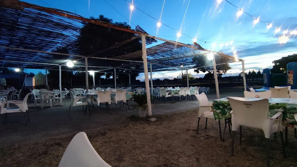 Chiringuito Las Erillas_Peraleda de la Mata_slider_image_3