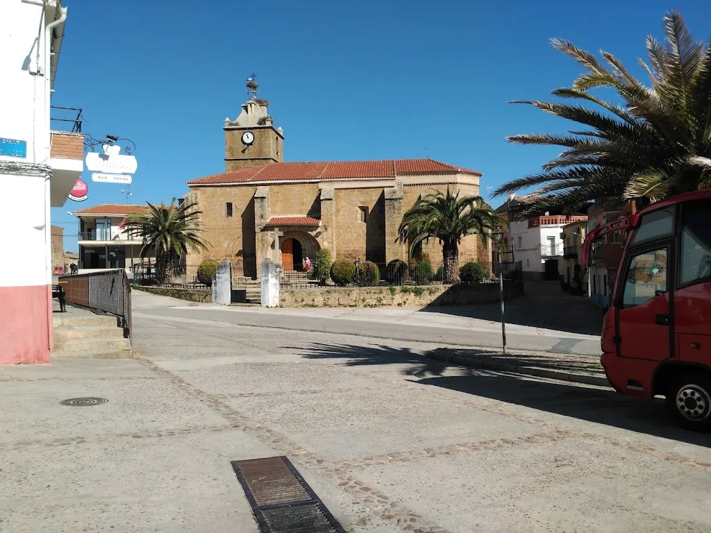 Café Bar Pedro_Peraleda de San Román_slider_image_2