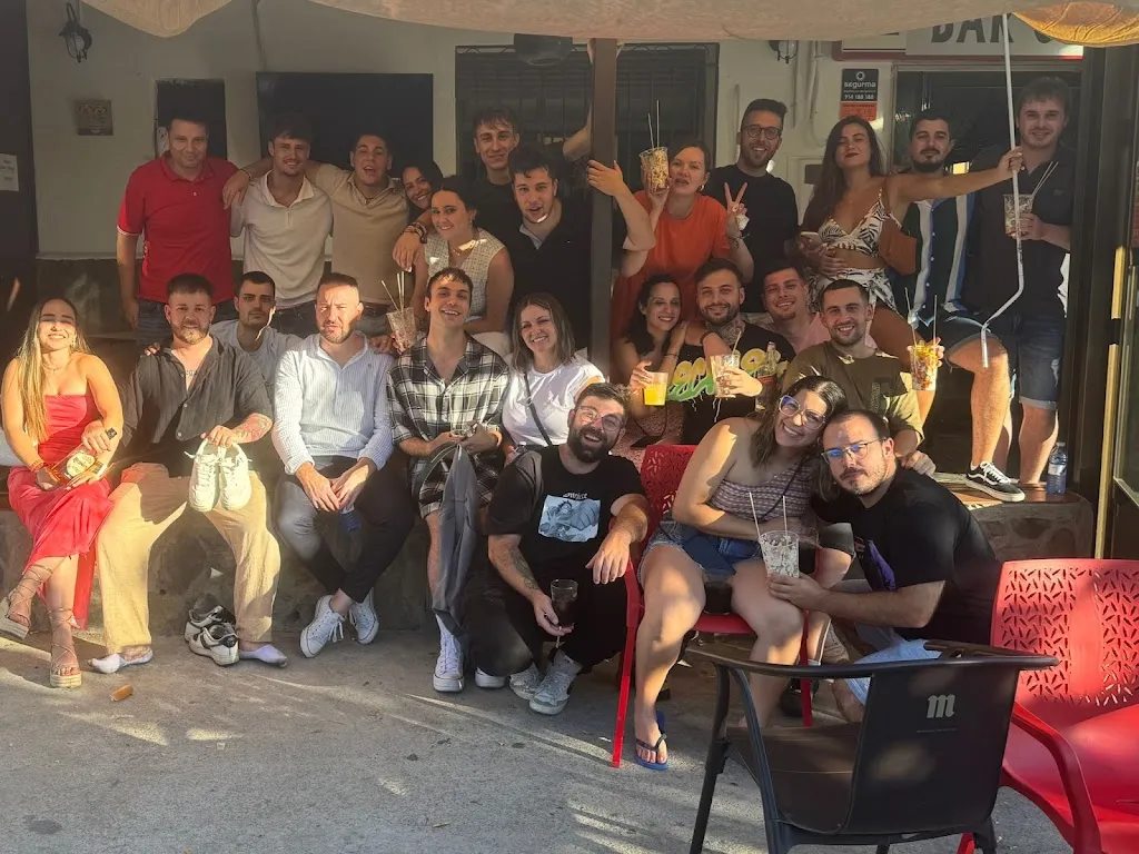 Marcelino Díaz Acebal_Bar ovni_Peraleda de San Román_review