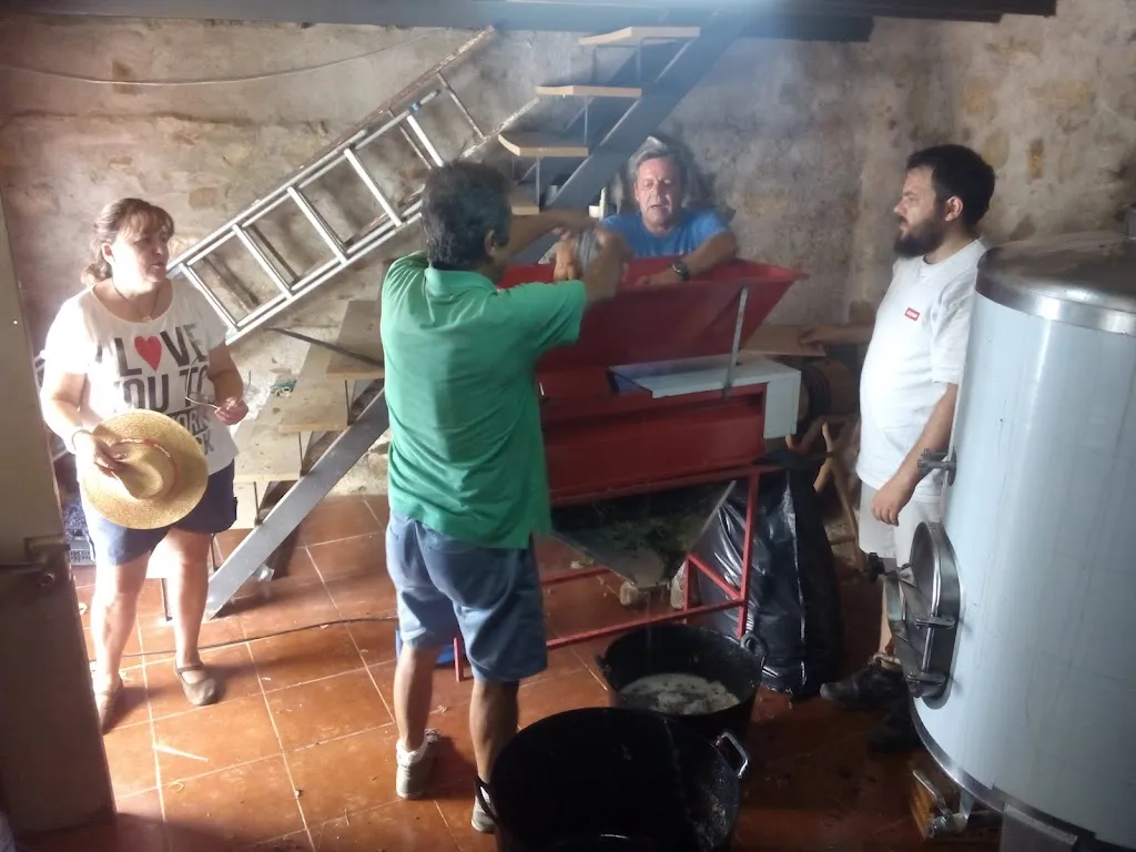 Rehalas León restaurant in Peraleda de San Román