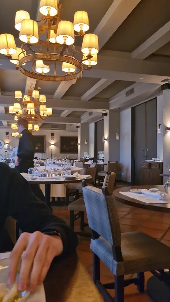 Parador de Ávila restaurant in Piedras Albas