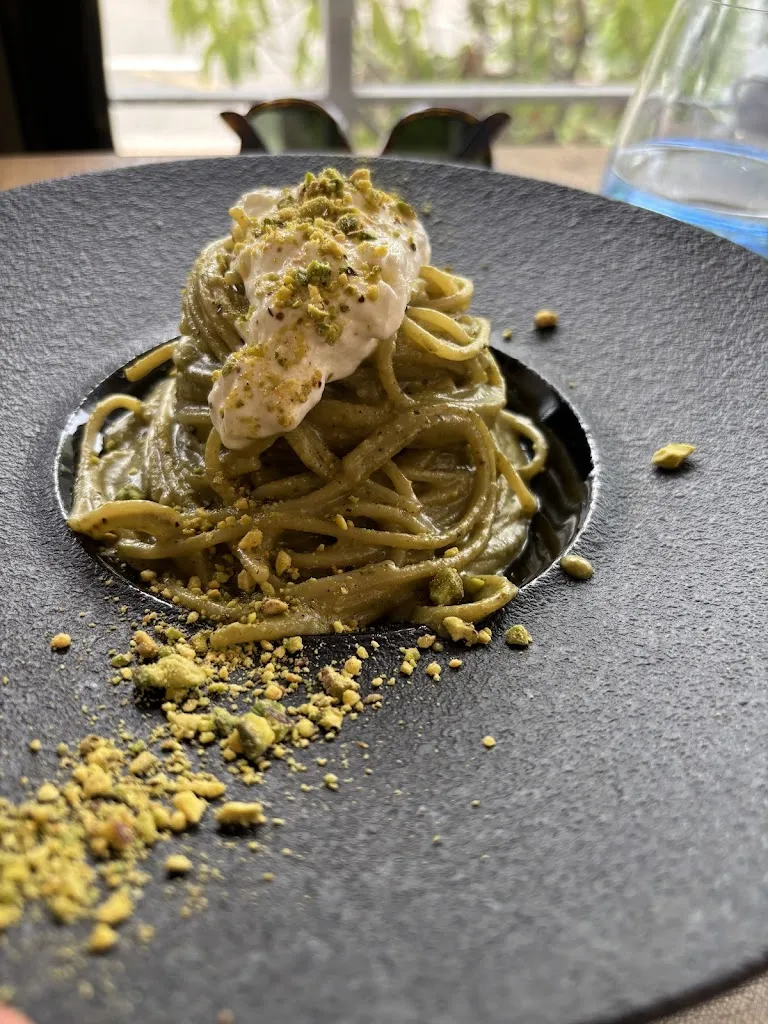 dania goussous_Peppe Fusco La Moraleja_Moraleja_review