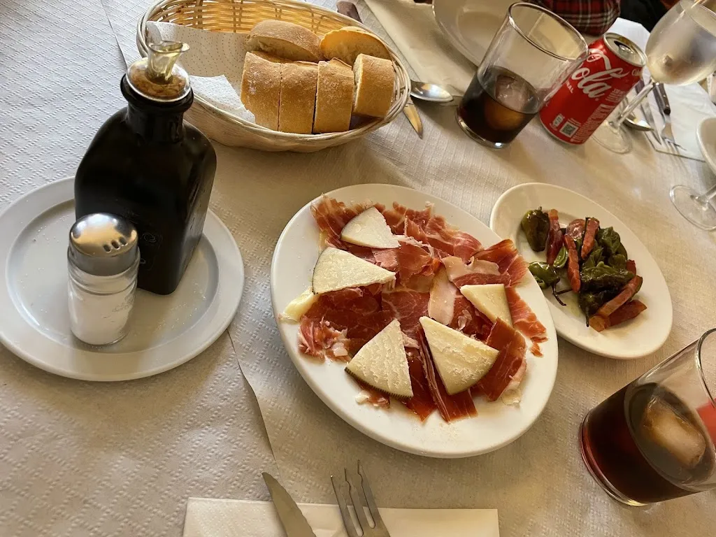 La Pensión de Paco_Bienservida_slider_image_1