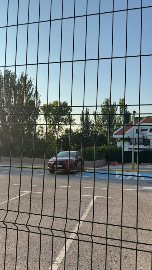 Es Gst_Mano La Moraleja_Moraleja_recensione