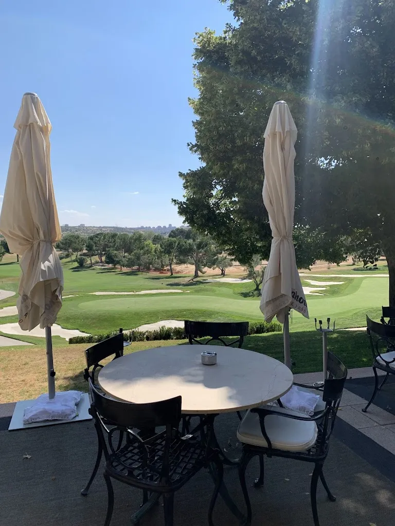 Jonathan Rodriguez_Goicolea Restaurant_Moraleja_review