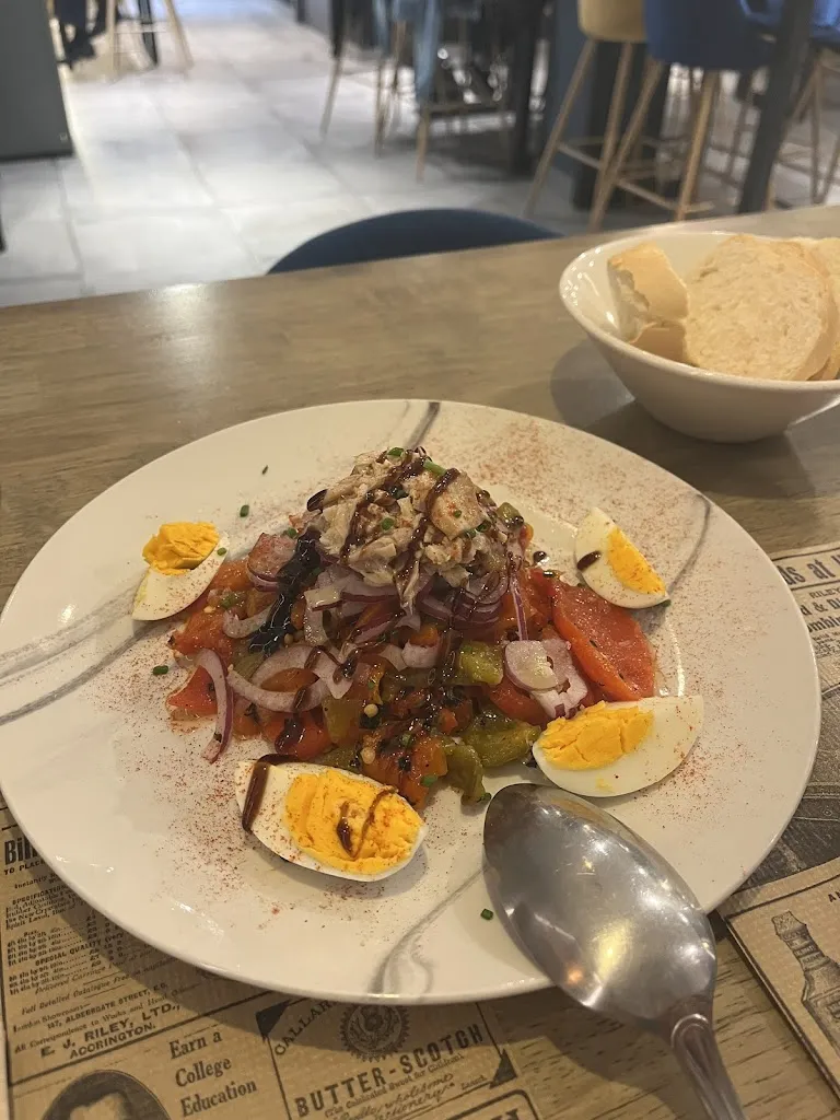 Johan Oostveen_“53 Carpe Diem”_Plasencia_review