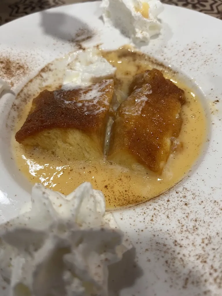 M. Asunción Sempere_Braseria La Plaza_Barrax_recensione