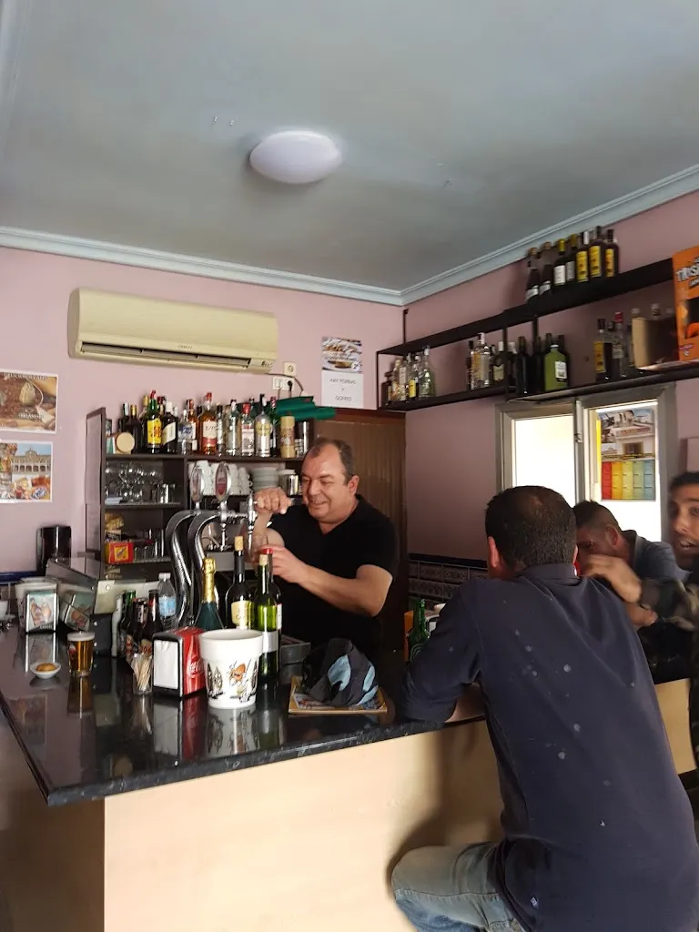 Bar La Plaza_Plasenzuela_slider_image_2