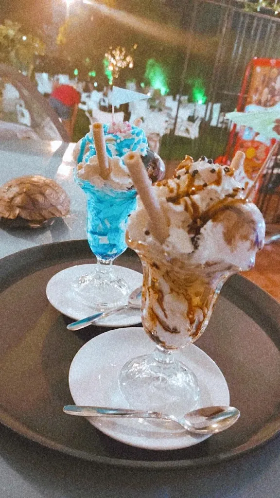 Maria Sánchez Gil_Bar La Piscina_Pozuelo de Zarzón_recensione