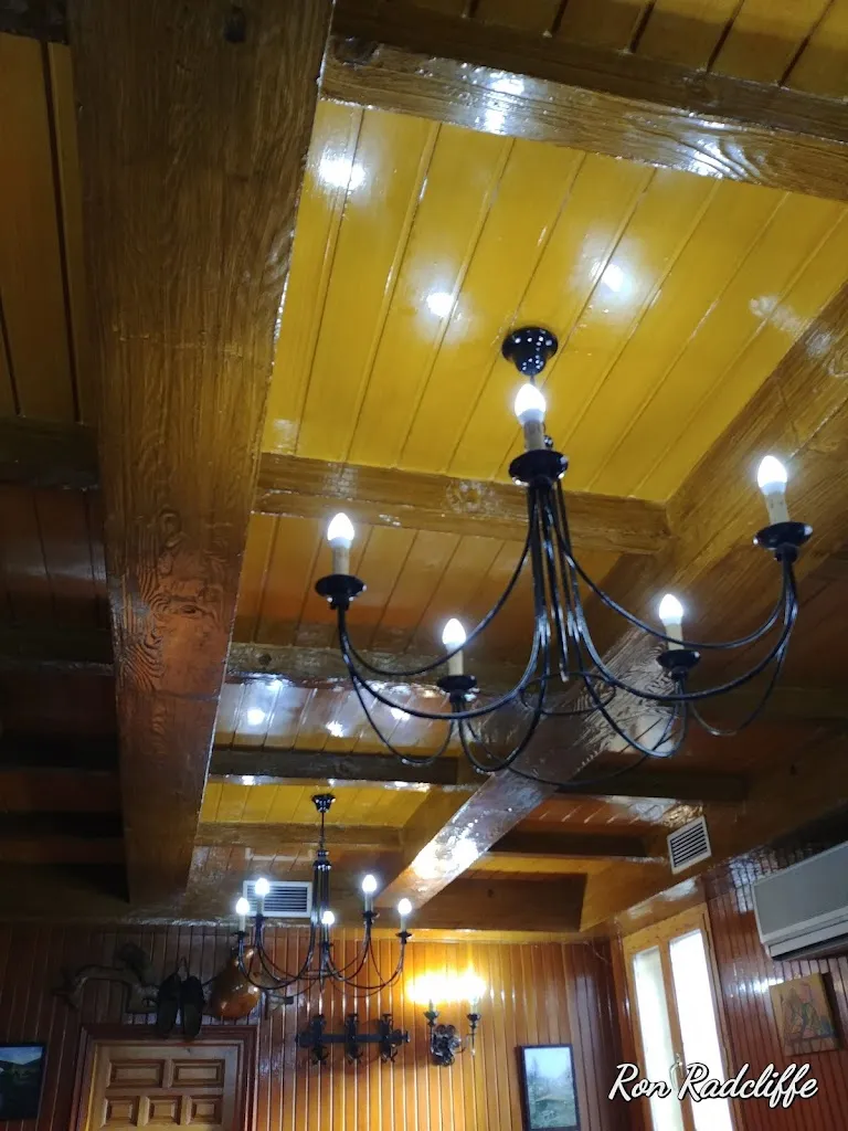 Ron Radcliffe_El Piornal y Mesón Caribe_Piornal_review