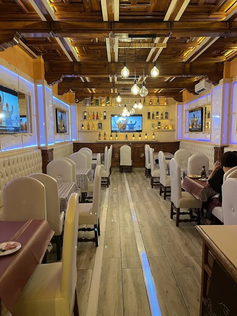 Mesón Moreno restaurant in Ares