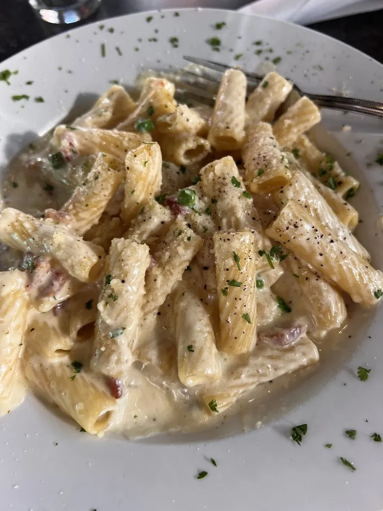 Menu_Monelli's Italian Grill & Sports Bar_Portaje_image_7