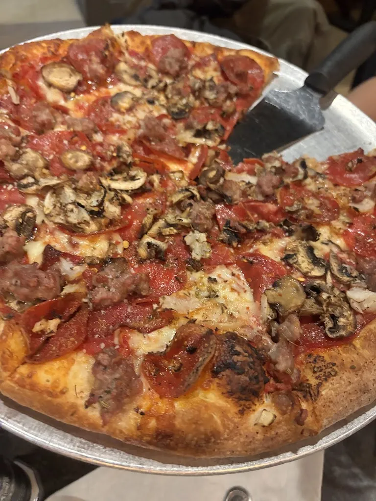 Rachel_Monelli's Italian Grill & Sports Bar_Portaje_review