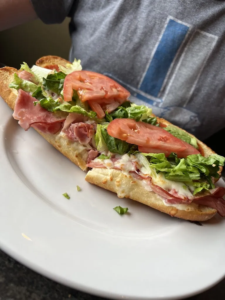 Monelli's Italian Grill & Sports Bar_Portaje_slider_image_2