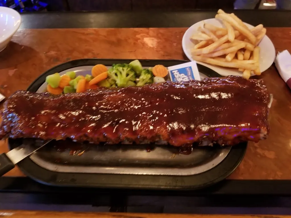 Menu_Dino’s Restaurant and Lounge_Portaje_image_9