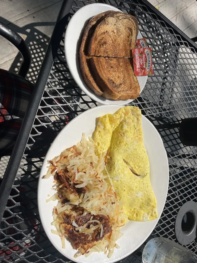 ryan ivan_Tate's Place_Portaje_review