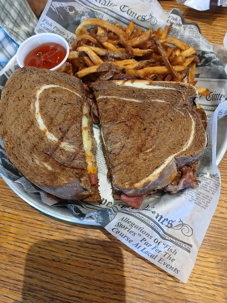 Christine Wood_Centre Street Tap House_Portaje_review