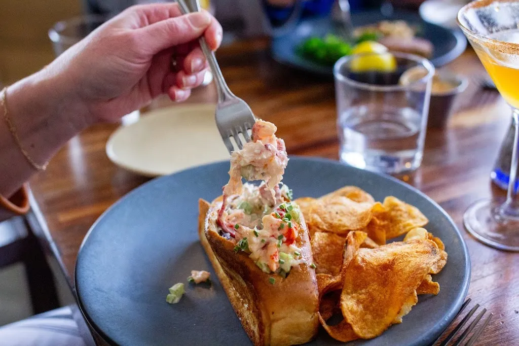 Menu_Cove Lakeside Bistro_Portaje_image_5