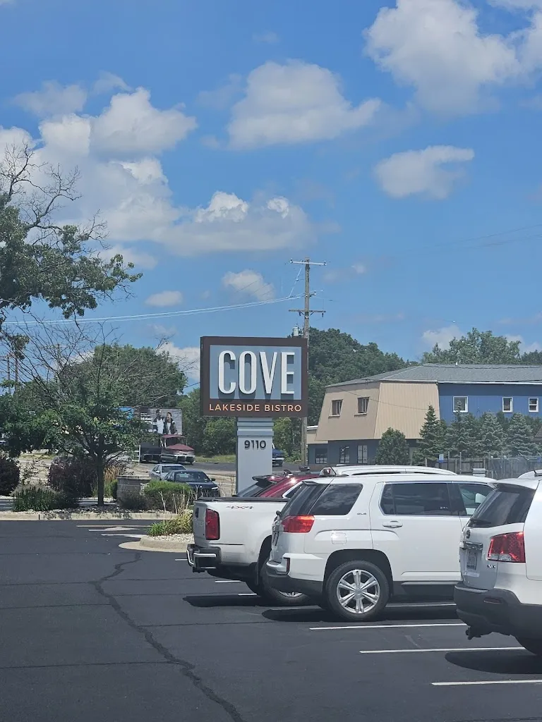 Ms. Dri3ka Williams_Cove Lakeside Bistro_Portaje_review