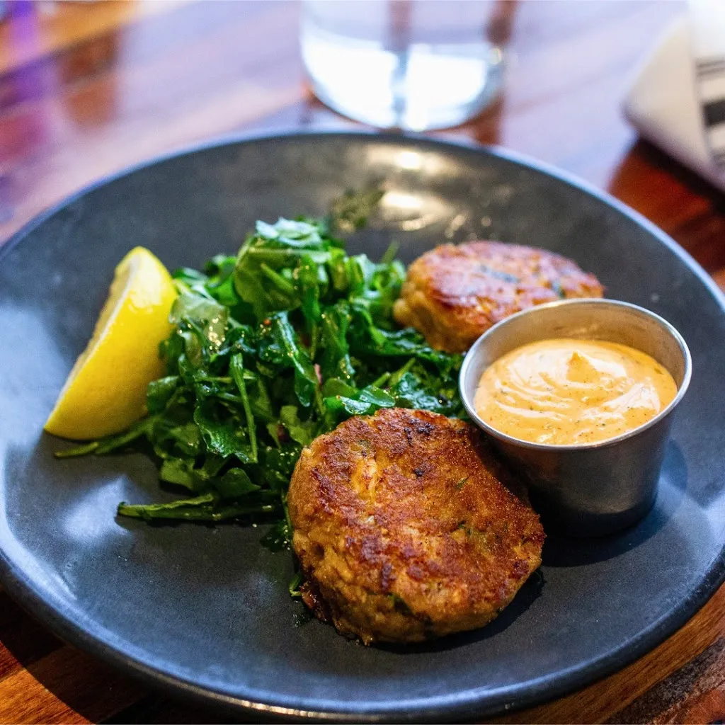 Cove Lakeside Bistro_Portaje_slider_image_3