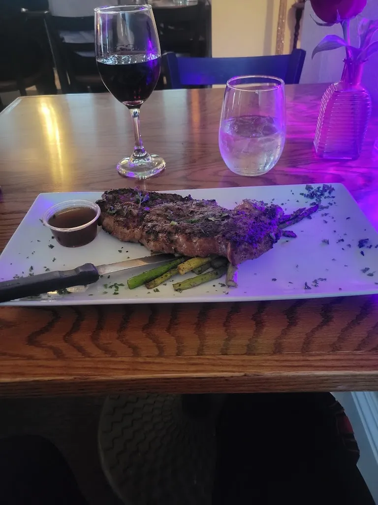 Gavin Horner_Neil's Wine & Bourbon House_Portaje_review