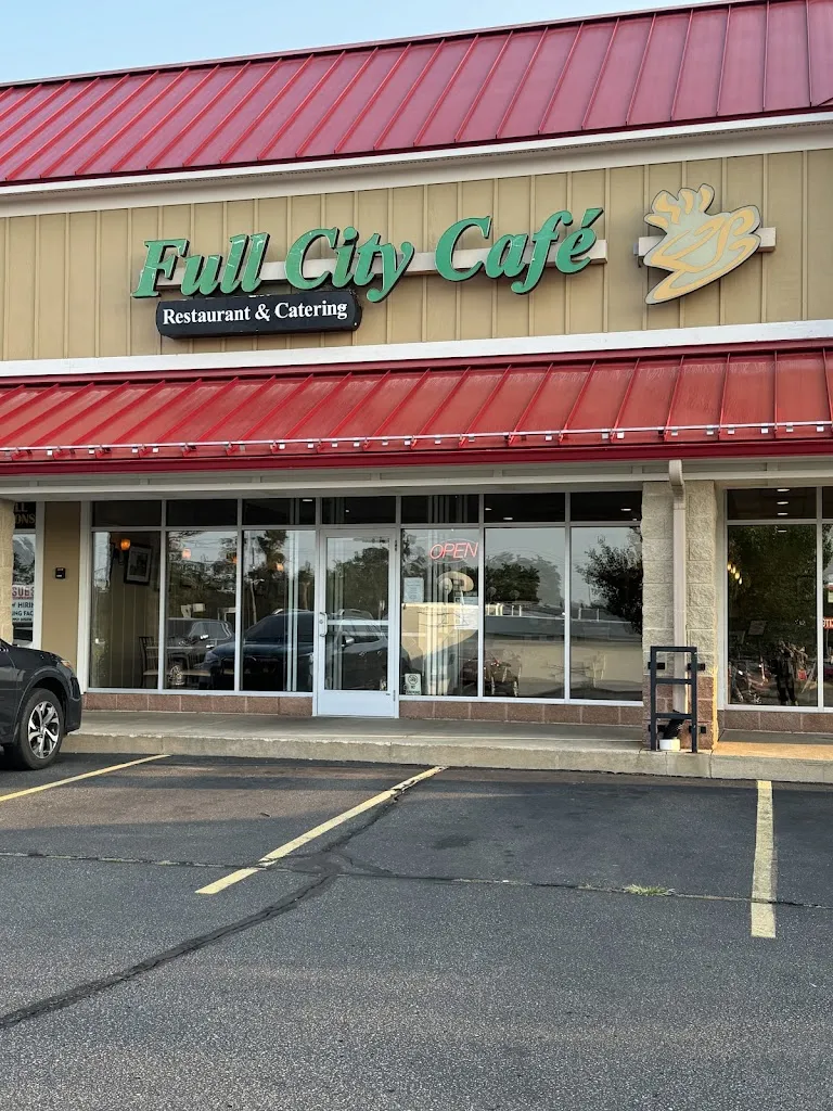 Full City Cafe restaurant in Portaje