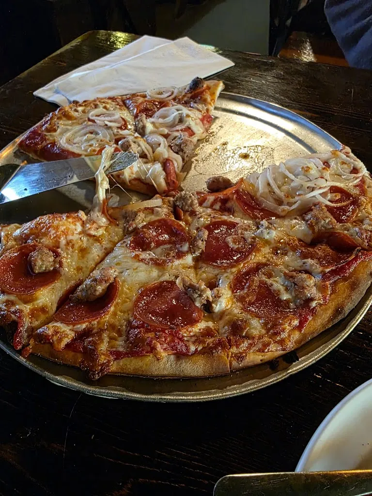 Tamarack Pizza_Portaje_slider_image_3