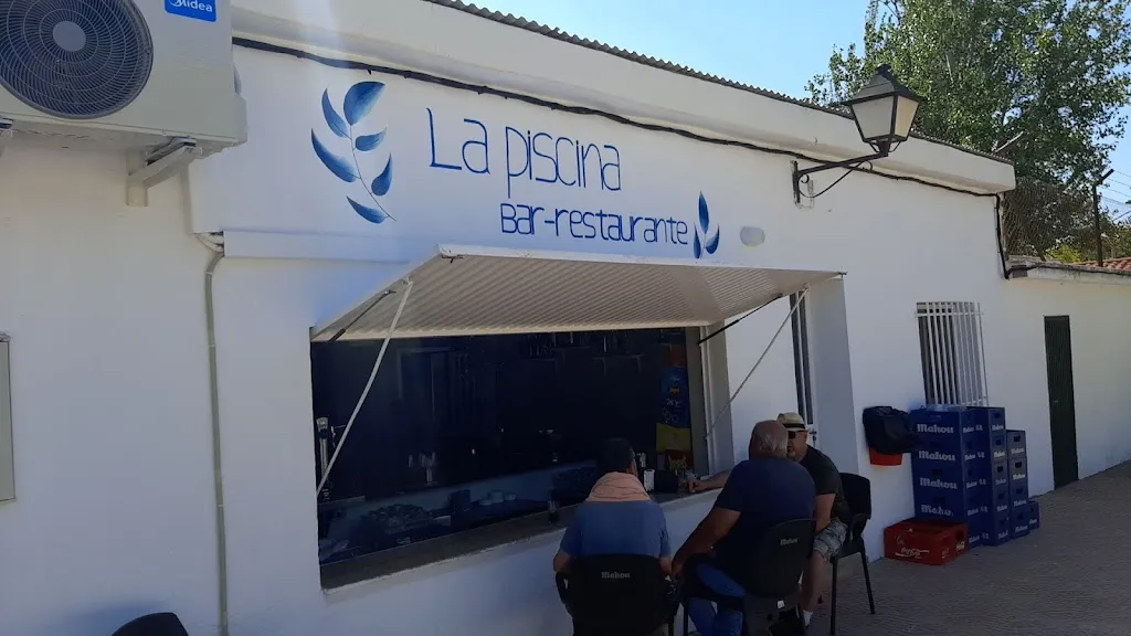 Bar Restaurante La Piscina_Santiago de Alcántara_slider_image_2