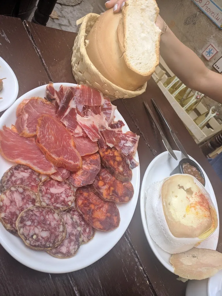 Menu_Bar Boiga Do Viñu_San Martín de Trevejo_image_1