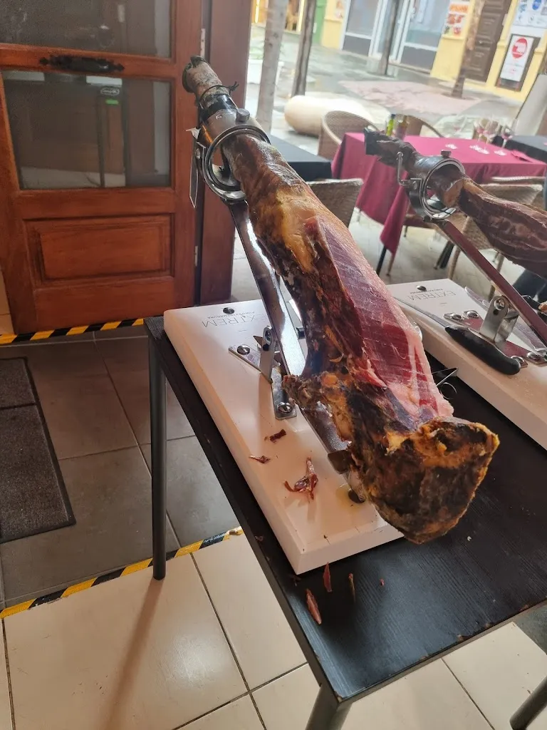 Menu_Ibéricos Gastro-bar_Puerto de Santa Cruz_image_7