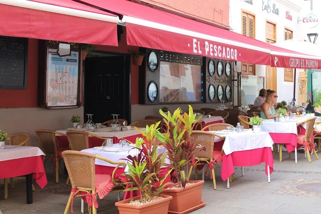 The Fisherman_Puerto de Santa Cruz_slider_image_1