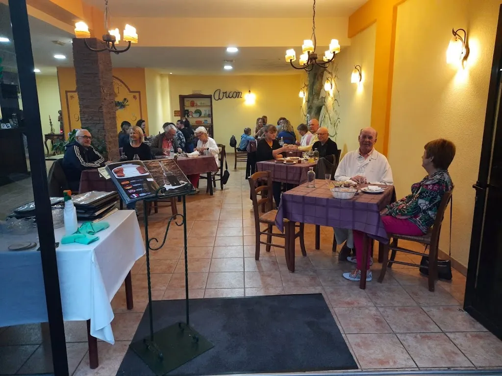 Arcón Tapas_Puerto de Santa Cruz_slider_image_1