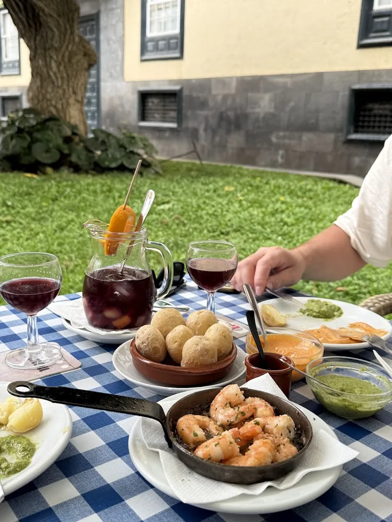 Arcón Tapas_Puerto de Santa Cruz_slider_image_3